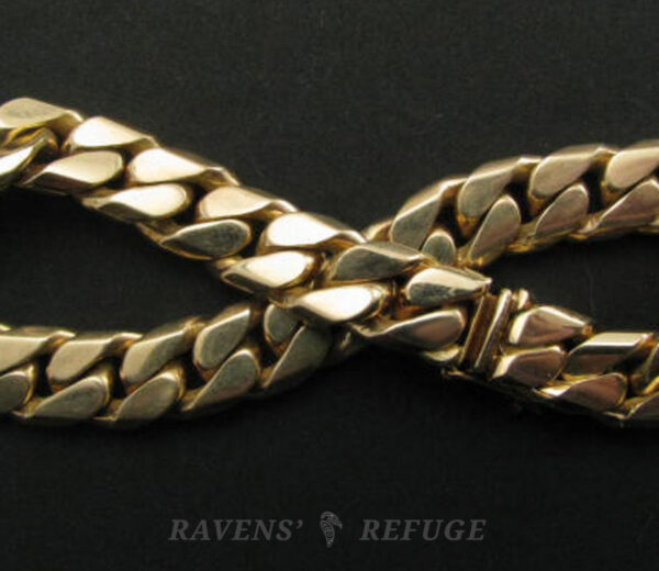 gold curb link bracelet