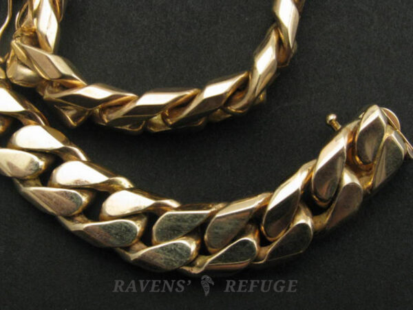 gold curb link bracelet