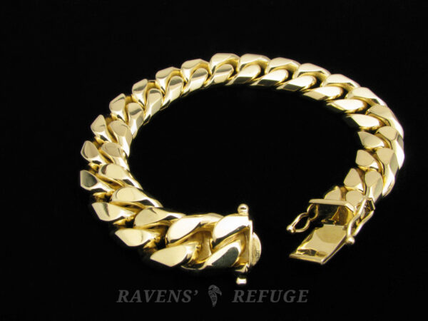 chunky chain link bracelet