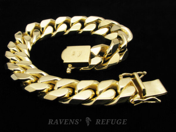 chunky chain link bracelet