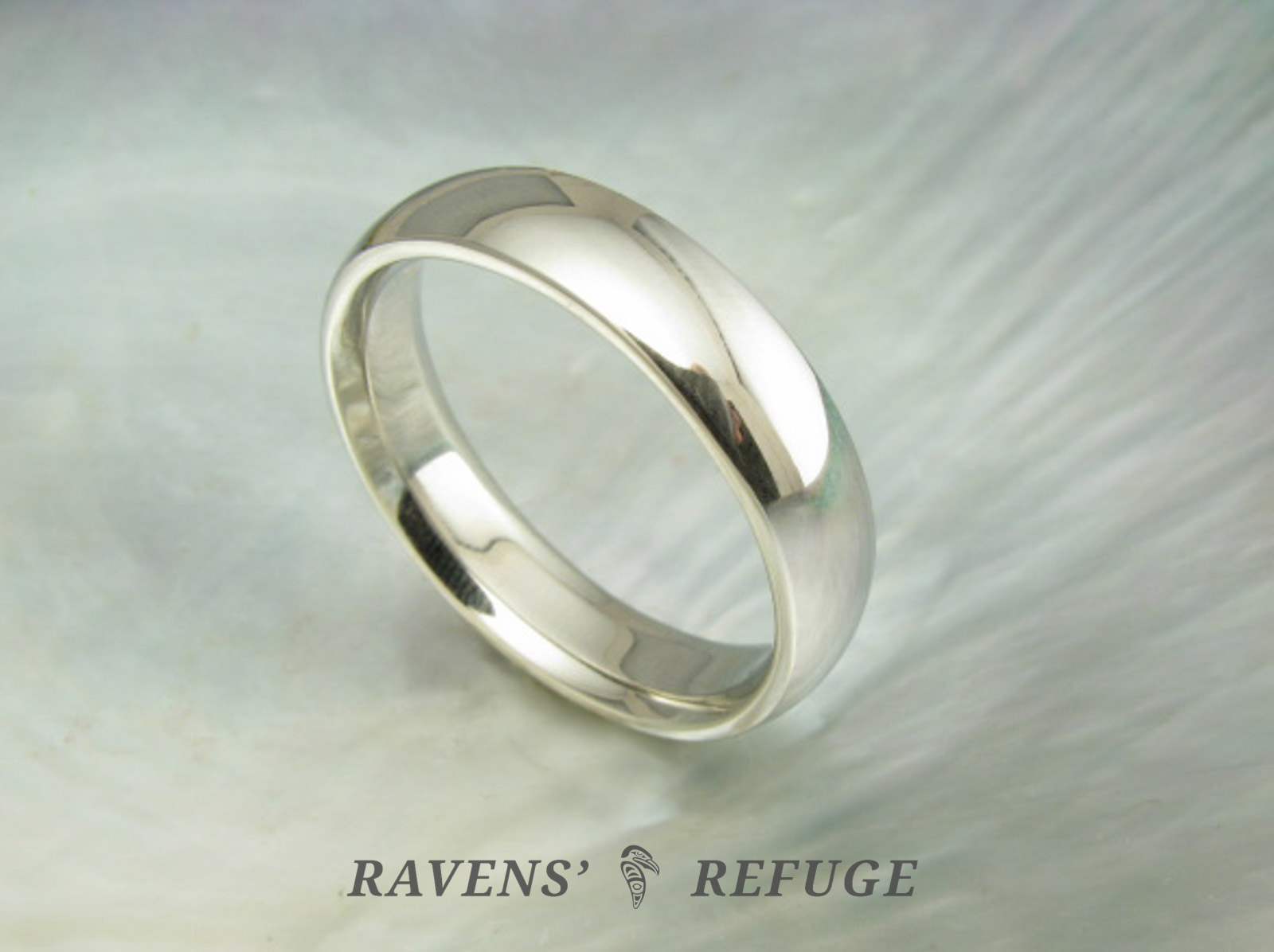 traditional wedding band – recycled gold wedding ring - RAVENS' REFUGE