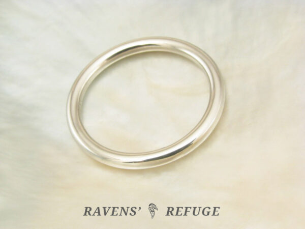 2.5mm platinum full round ring -- wedding band, artisan handmade - Image 2