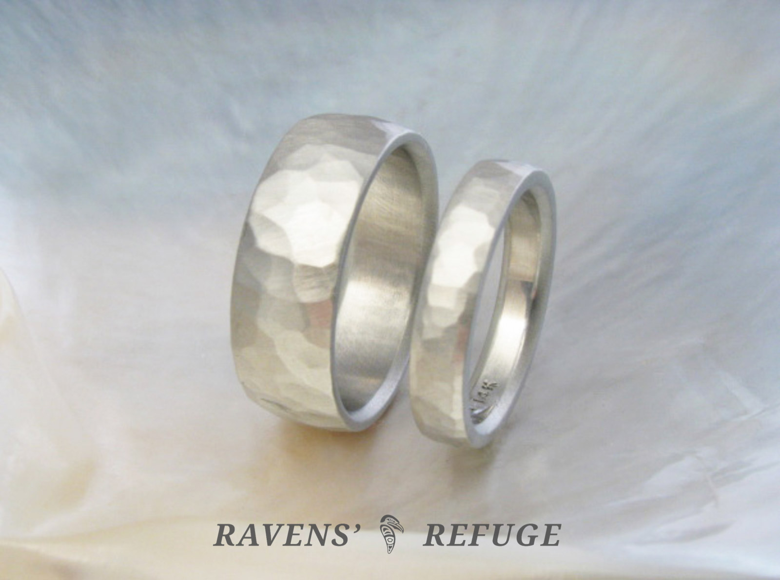 Rustic Wedding Rings His Hers Wedding Band Set Ravens Refuge