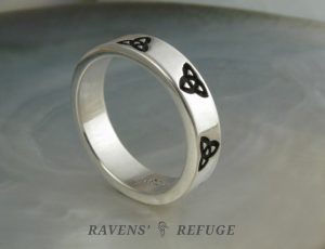 band with Celtic Trinity motif