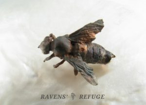 organic casting - copper bee