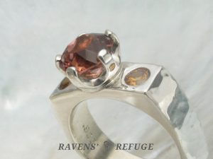 square ring with five prong setting