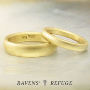 18k gold wedding set